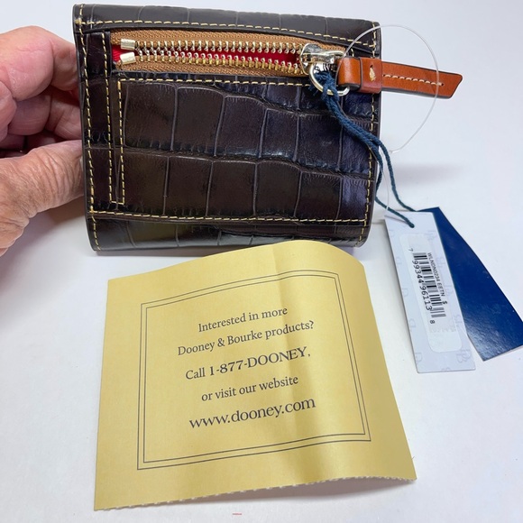 🍓🍓sold🍓🍓Dooney & Bourne Landon Trifold Wallet In Espresso W/Tags, Warranty - Picture 8 of 12